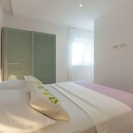 Olive Tree Apartments Podstrana Room photo