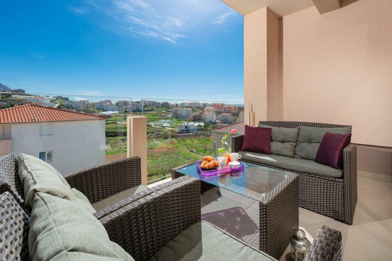 Olive Tree Apartment *